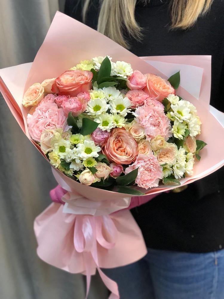 Букет цветов из: Гвоздики, Розы и Хризантемы в Емельяново