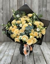 Букет цветов из:  Розы и Лизиантусы в Емельяново