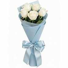 Букет 5 Белых роз Проуд в Емельяново