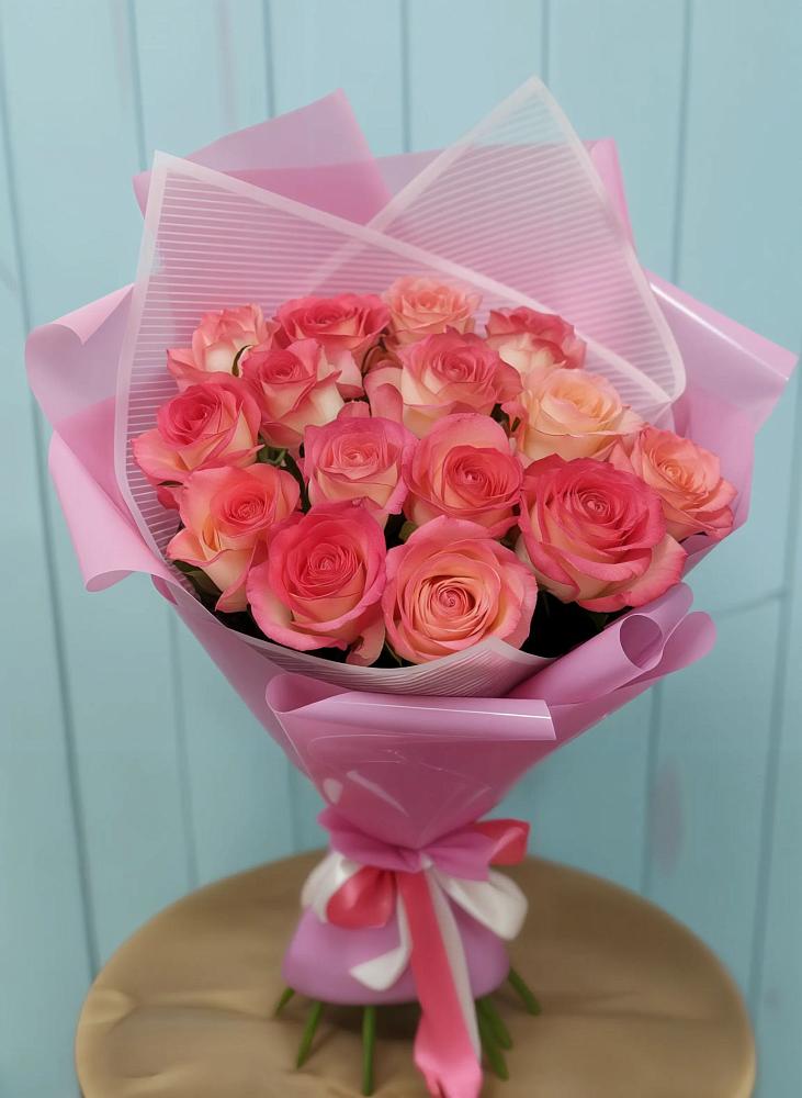 Букет 15 Розовых роз Равель в Емельяново