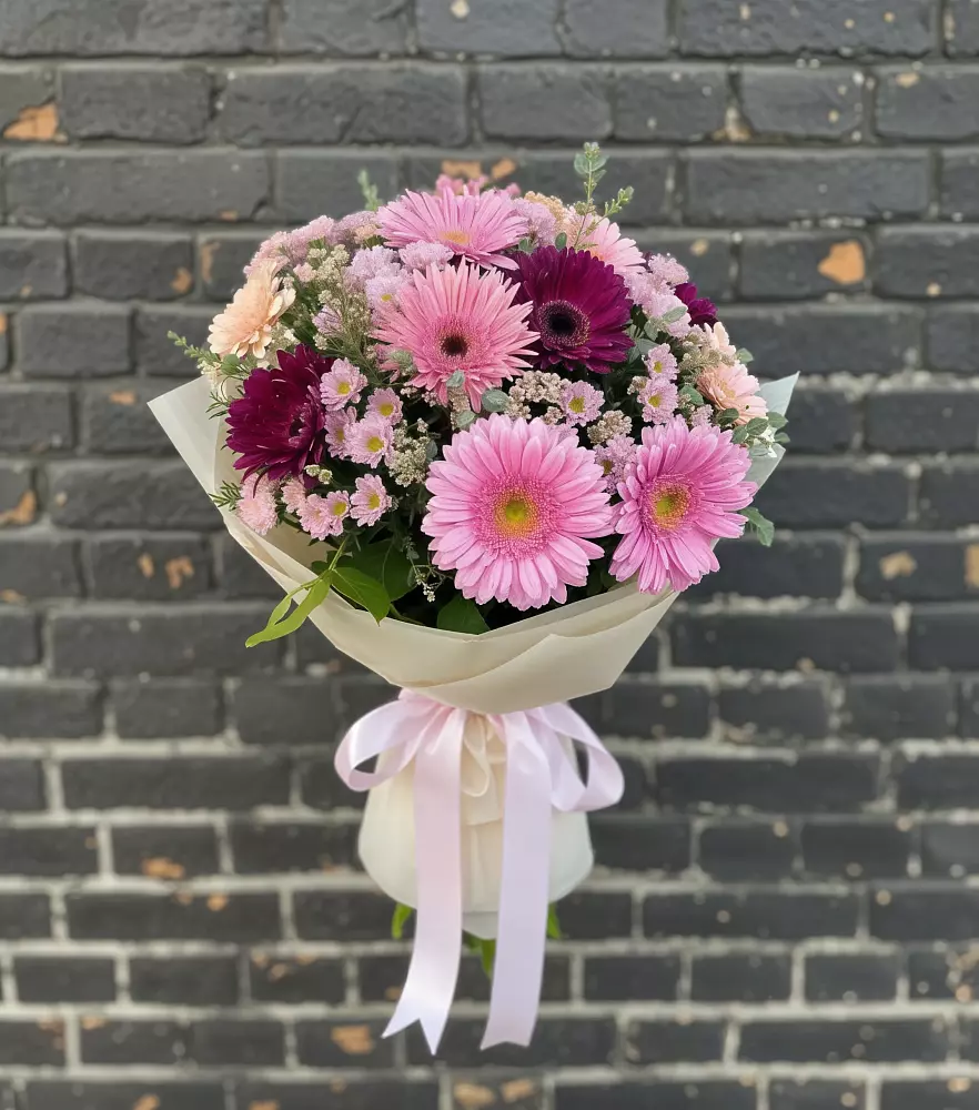 Букет цветов из: Герберы и Хризантемы в Емельяново