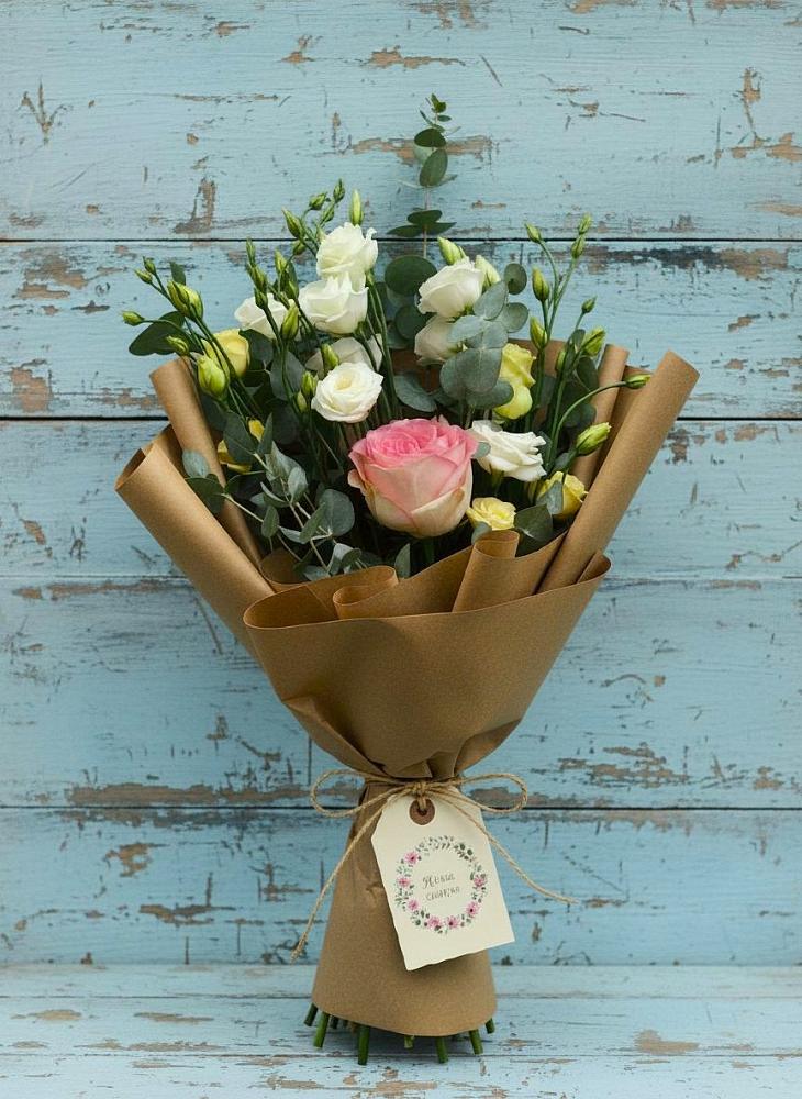 Букет цветов из: Розы и Лизиантусы в Емельяново