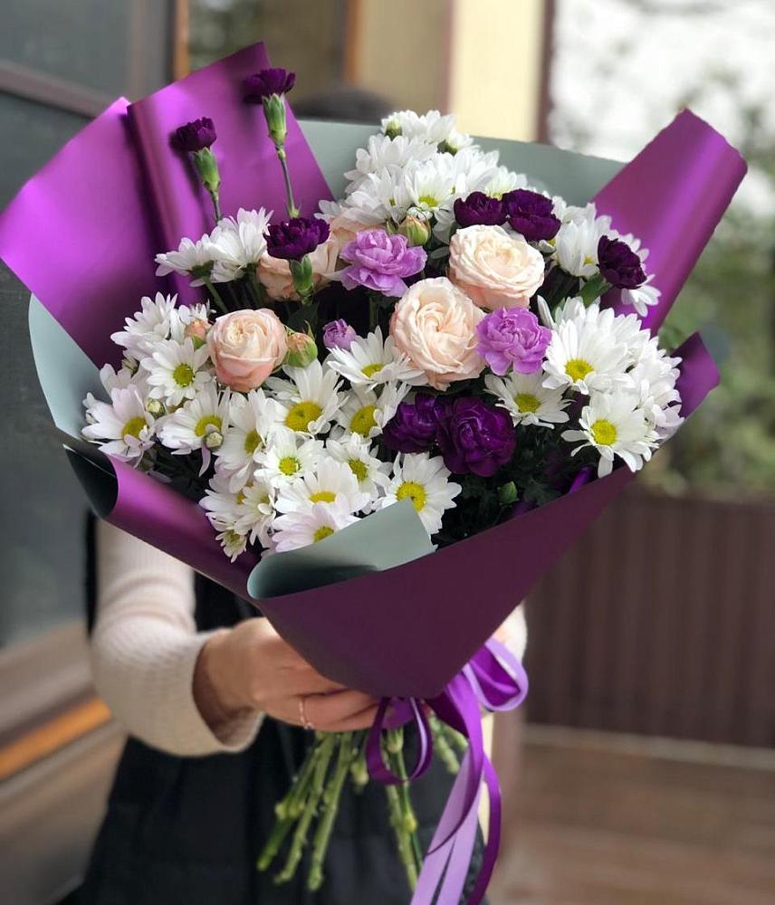 Букет цветов из: Хризантемы, Гвоздики и Розы в Емельяново