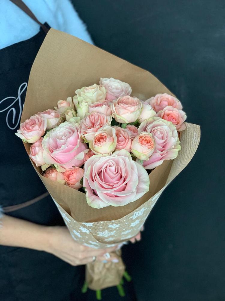 Букет цветов из: Хризантемы и Розы в Емельяново