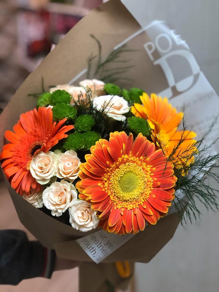 Букет цветов из: Герберы, Хризантемы и Розы в Емельяново