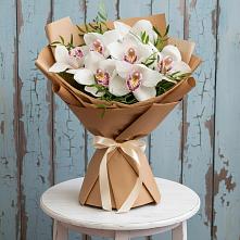 Букет цветов из:  Орхидеи и Розы в Емельяново