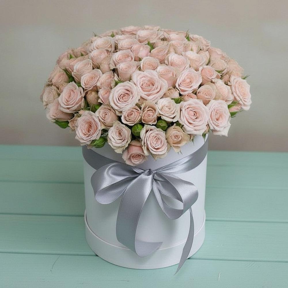 Цветочная композиция из Розы в шляпной коробке в Емельяново